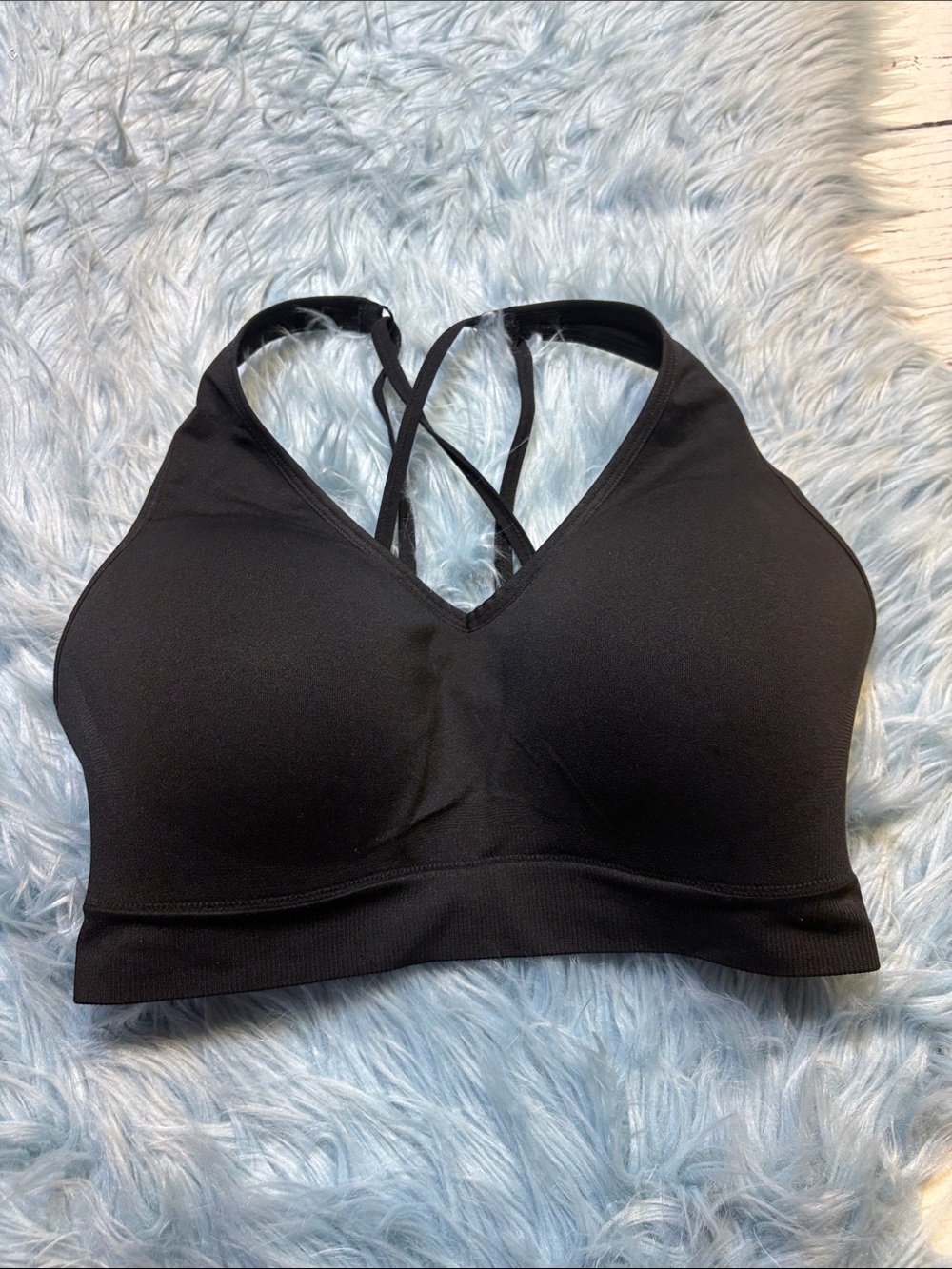 PINK ACTIVE Victoria’s Secret Seamless Lightly Lined Black Strappy Bra Sz L